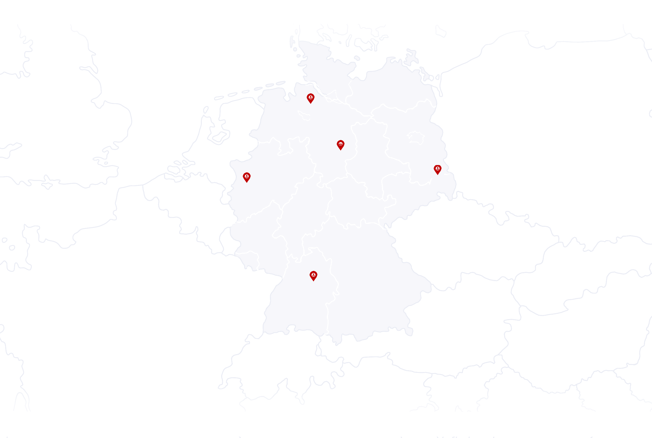 Deutschlandkarte mit roten Fahnen an den Standorten der Mitarbeiter
